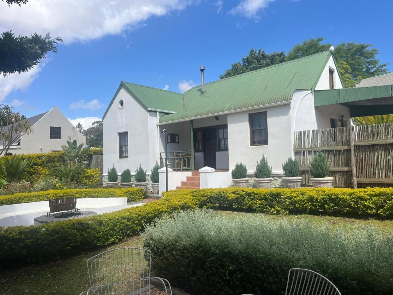 Aan De Bergen Hotel Swellendam Exterior photo