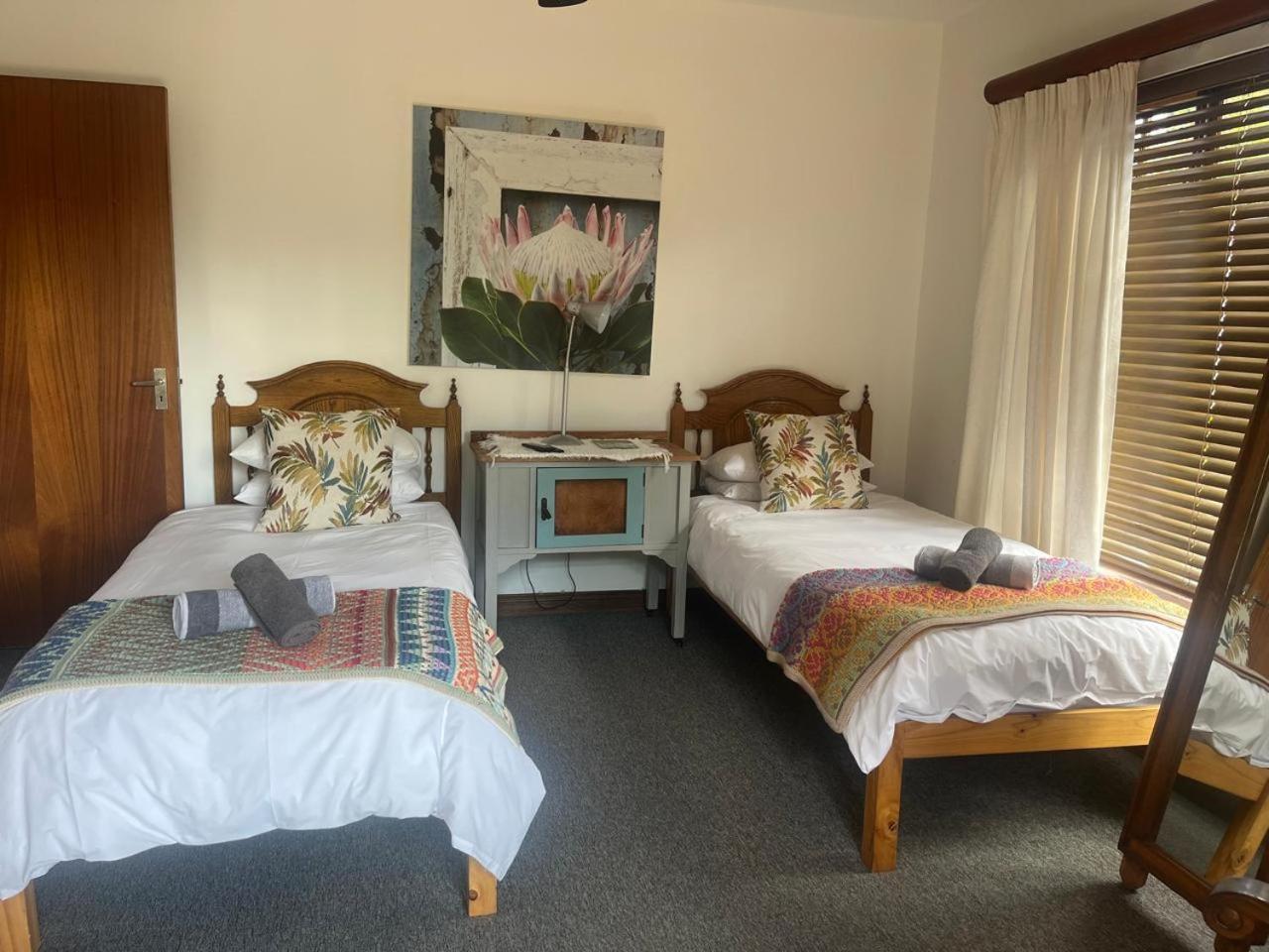 Aan De Bergen Hotel Swellendam Exterior photo